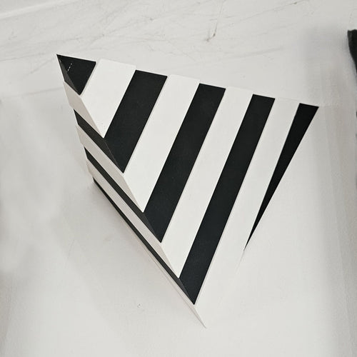Peter Otter - Pyramid 2 / PAF3899