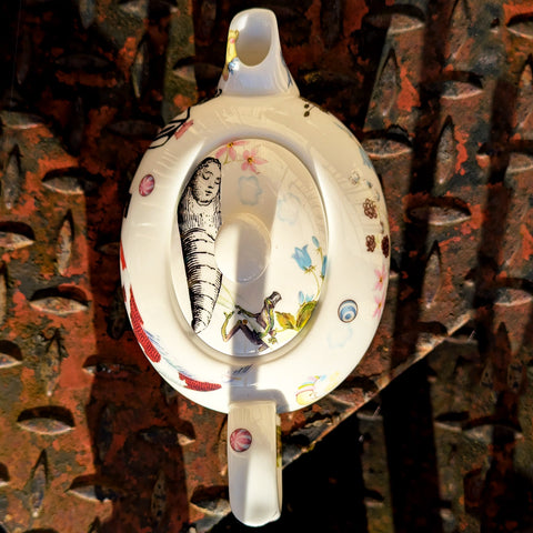 Ad Mauseum Scalloped Edge Oval Platter