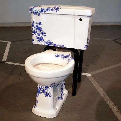 Blue Rose Loo