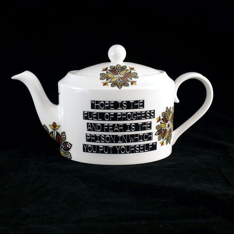 Anty Ivy Teapot